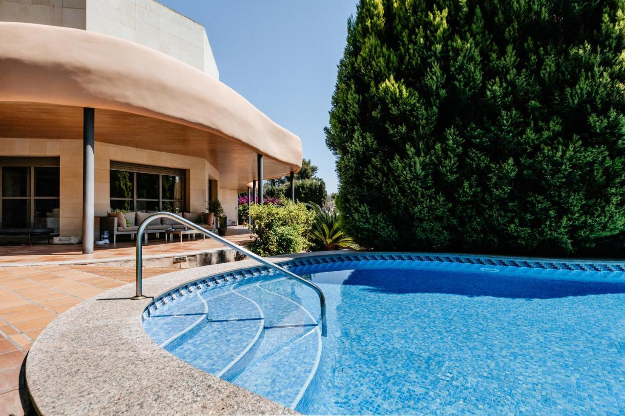 Lushville - Luxurious With Pool In Valencia Gasthuis *